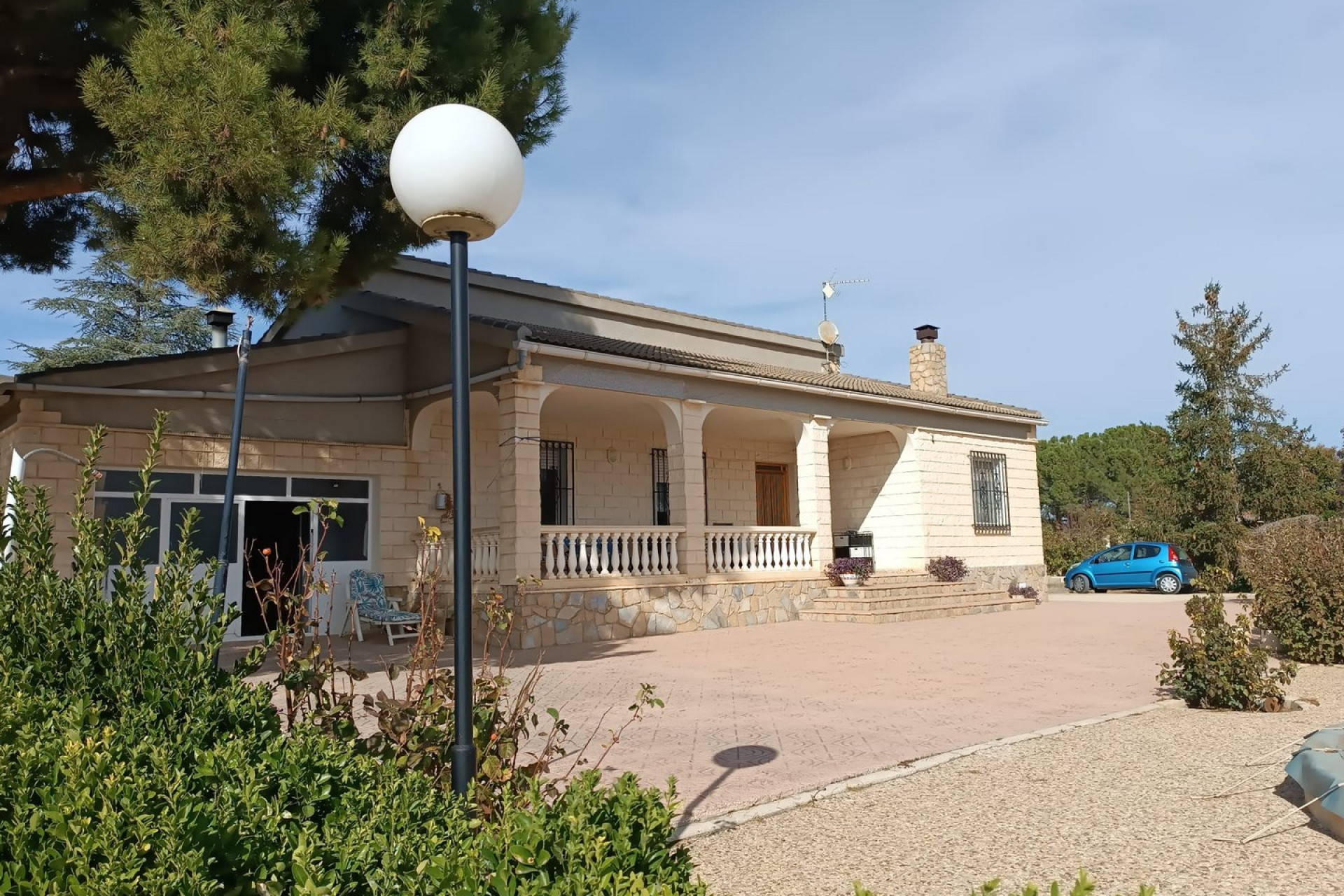 Resale - Villa -
Yecla - Inland