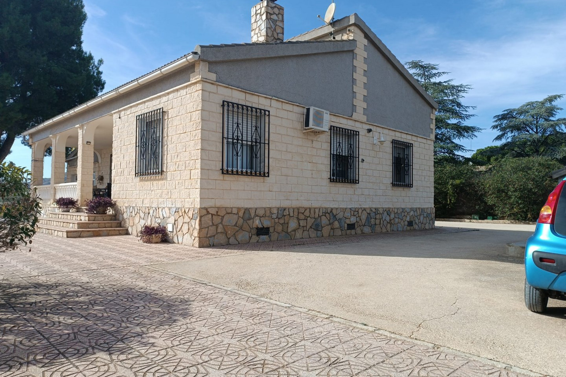 Resale - Villa -
Yecla - Inland