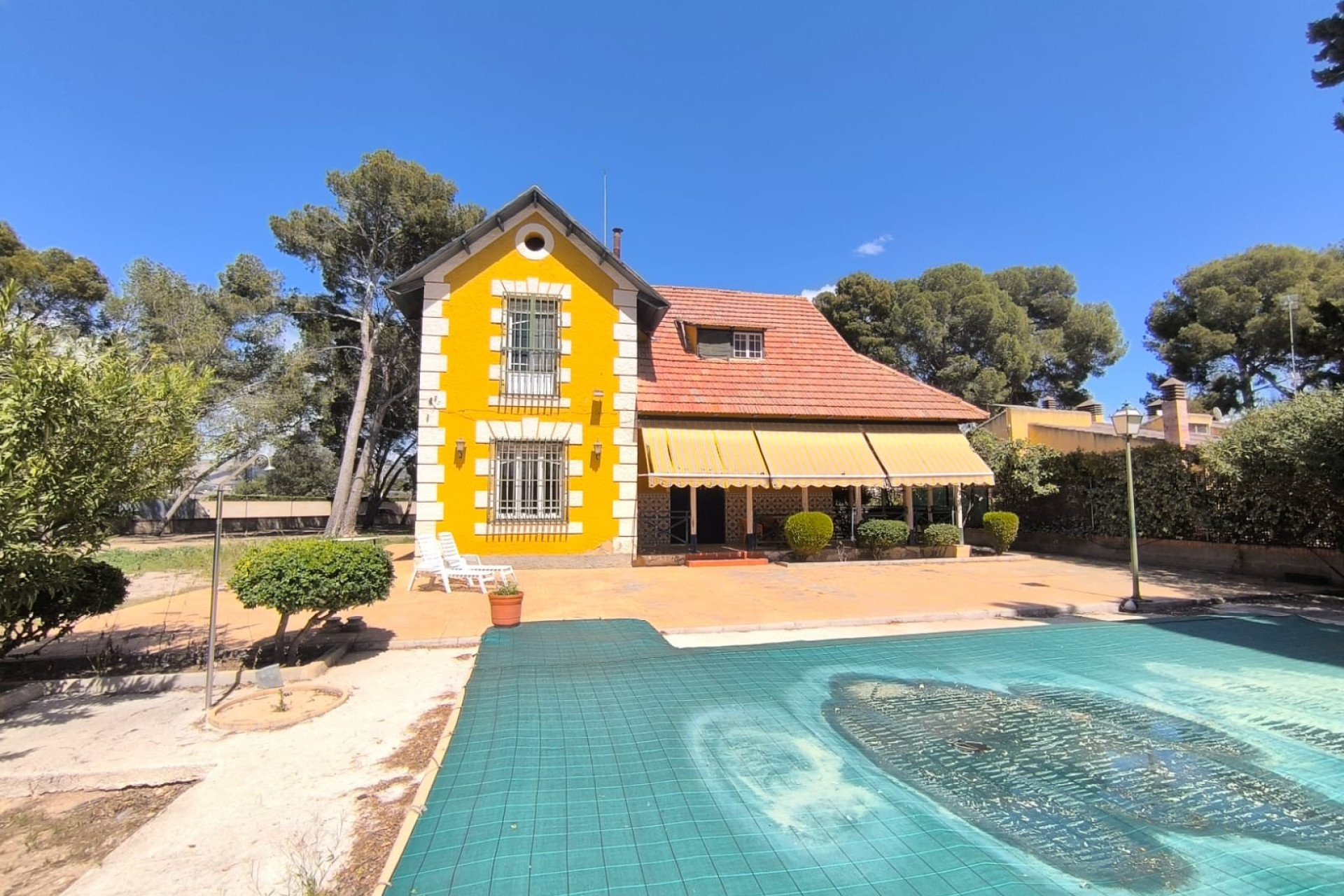 Resale - Villa -
Yecla - Inland