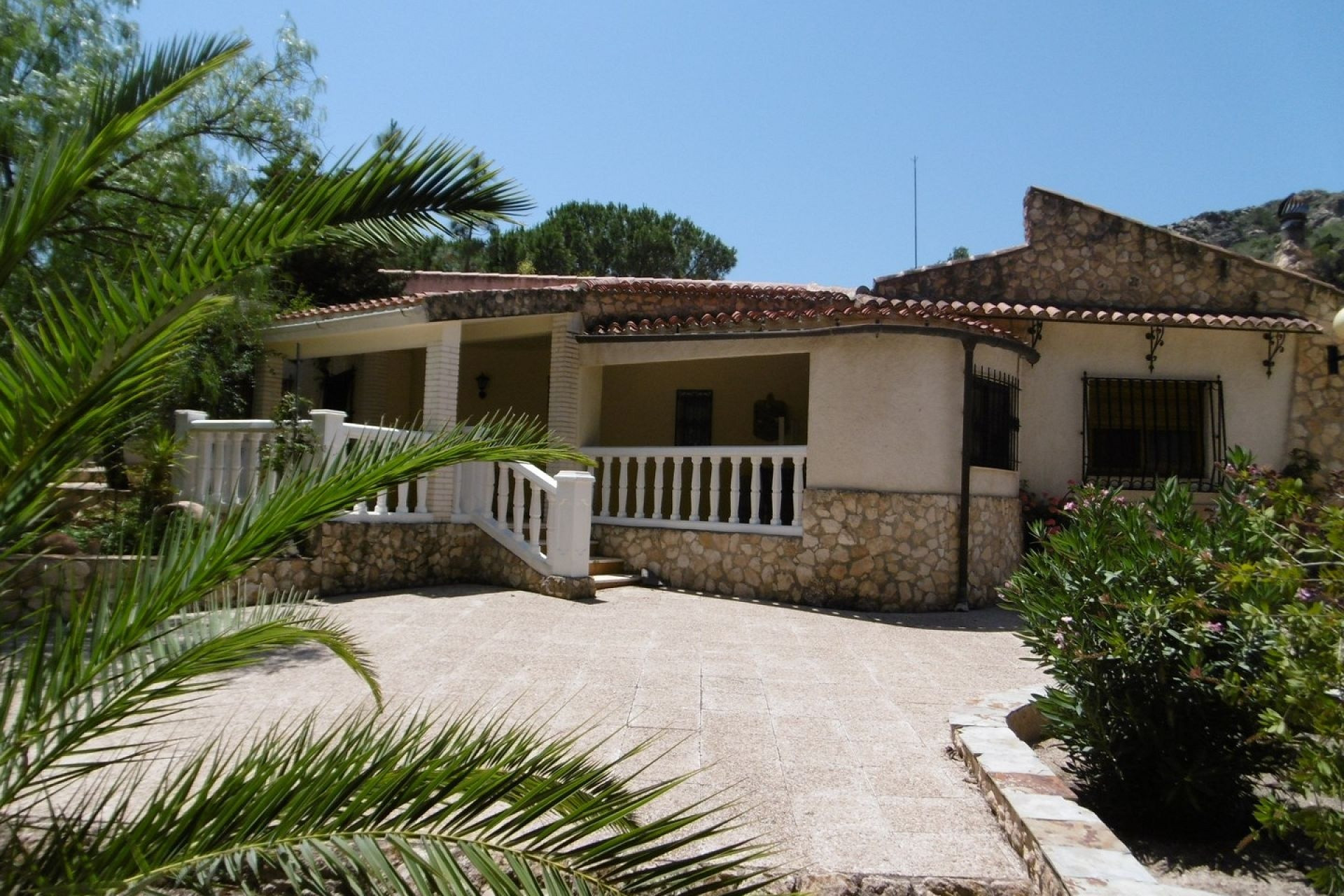 Resale - Villa -
Yecla