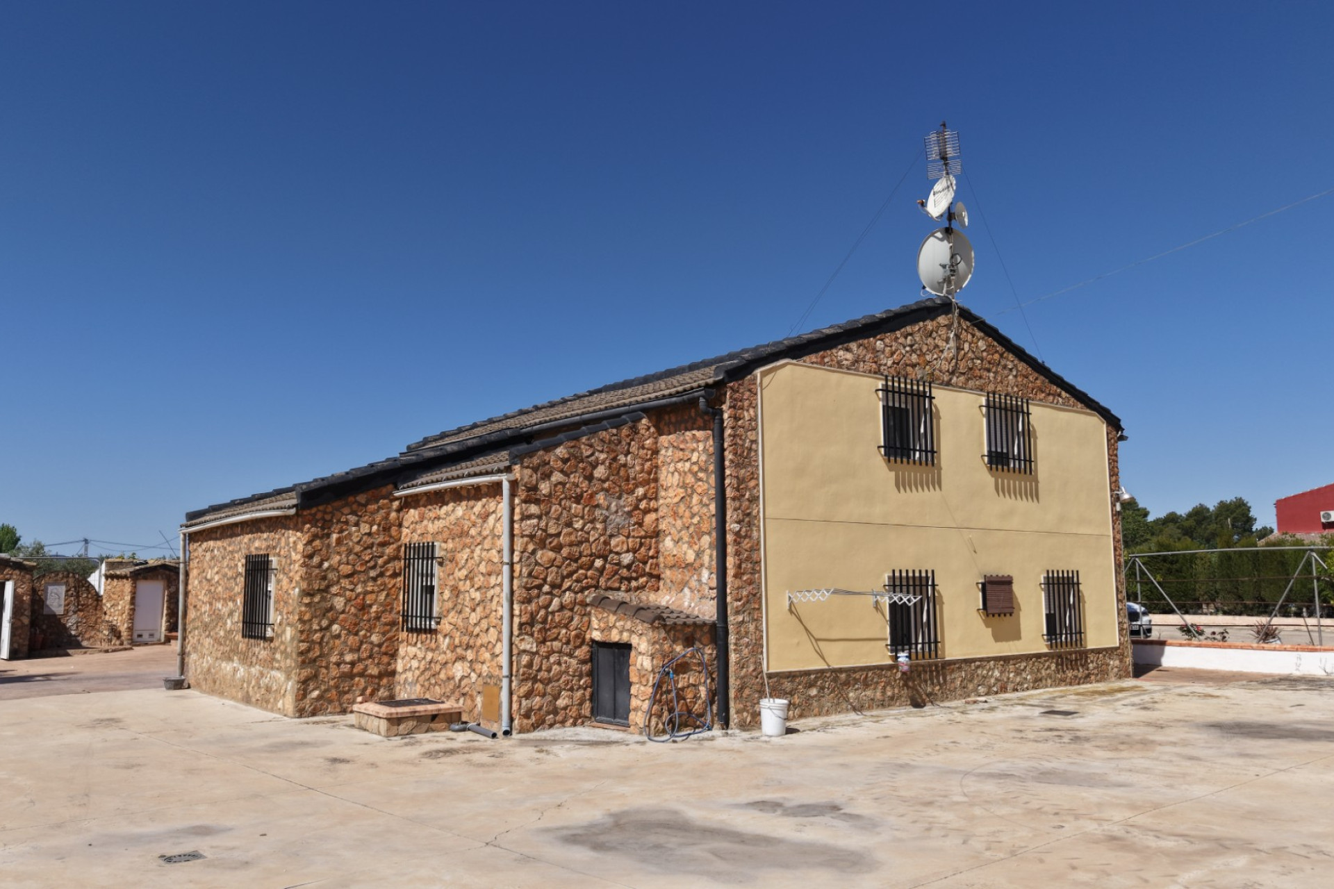 Resale - Villa -
Yecla