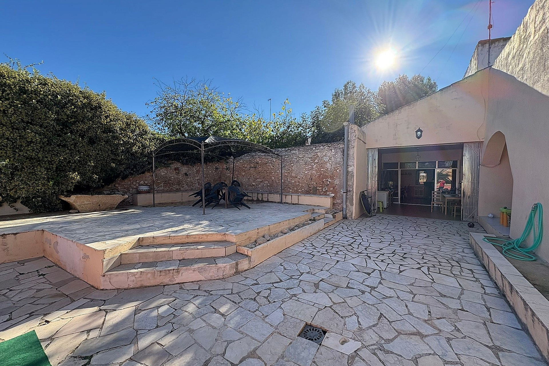 Resale - Village house -
Monovar