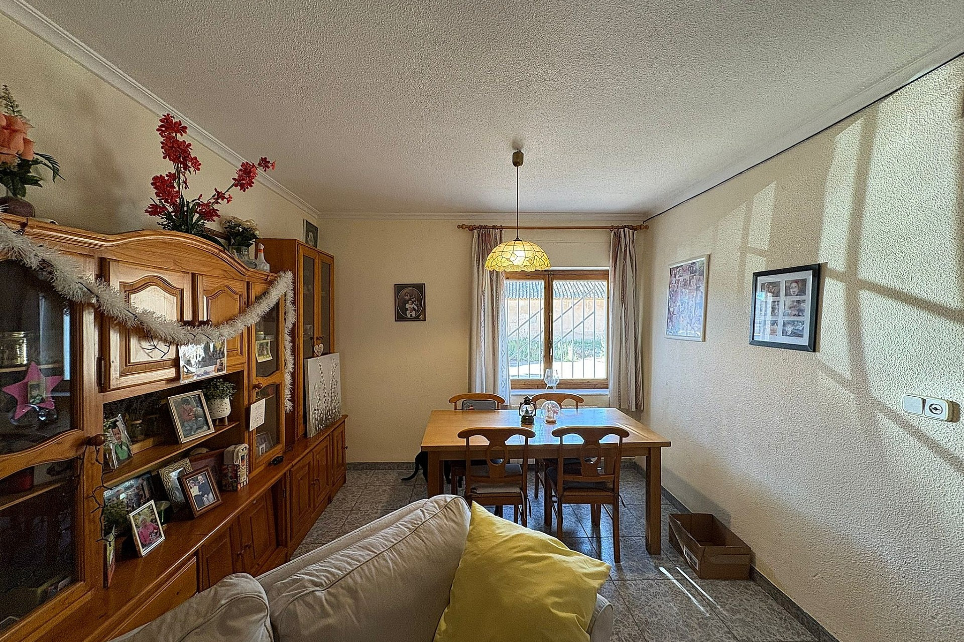 Resale - Village house -
Monovar