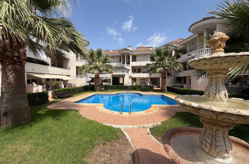 Revente - Appartement -
Jacarilla - Inland