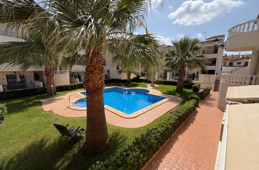 Revente - Appartement -
Jacarilla - Inland
