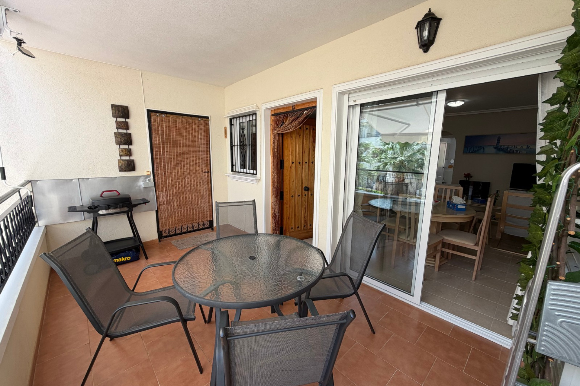 Revente - Appartement -
Jacarilla - Inland