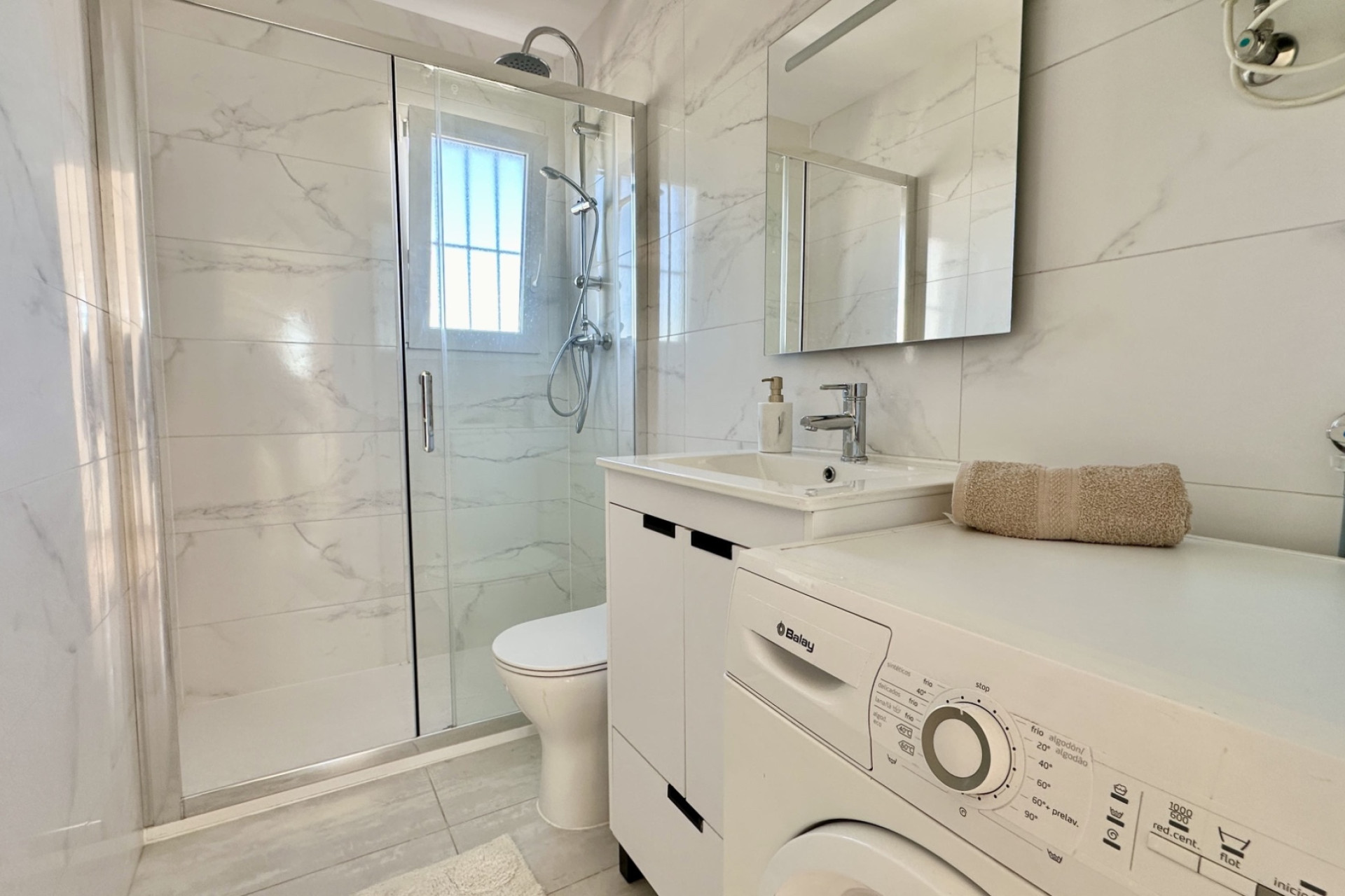 Revente - Appartement -
Orihuela Costa - Punta Prima