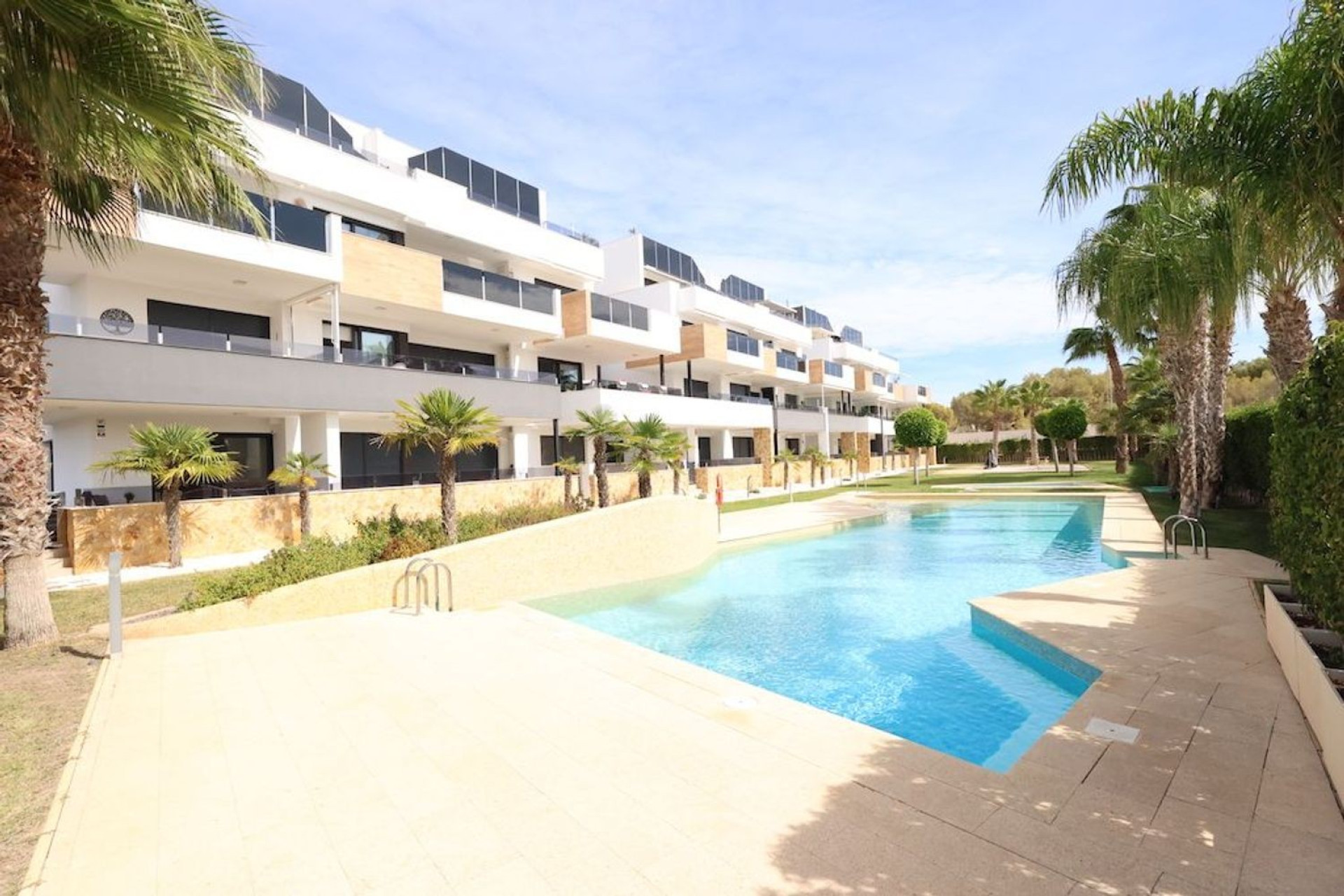 Revente - Appartement -
Orihuela Costa