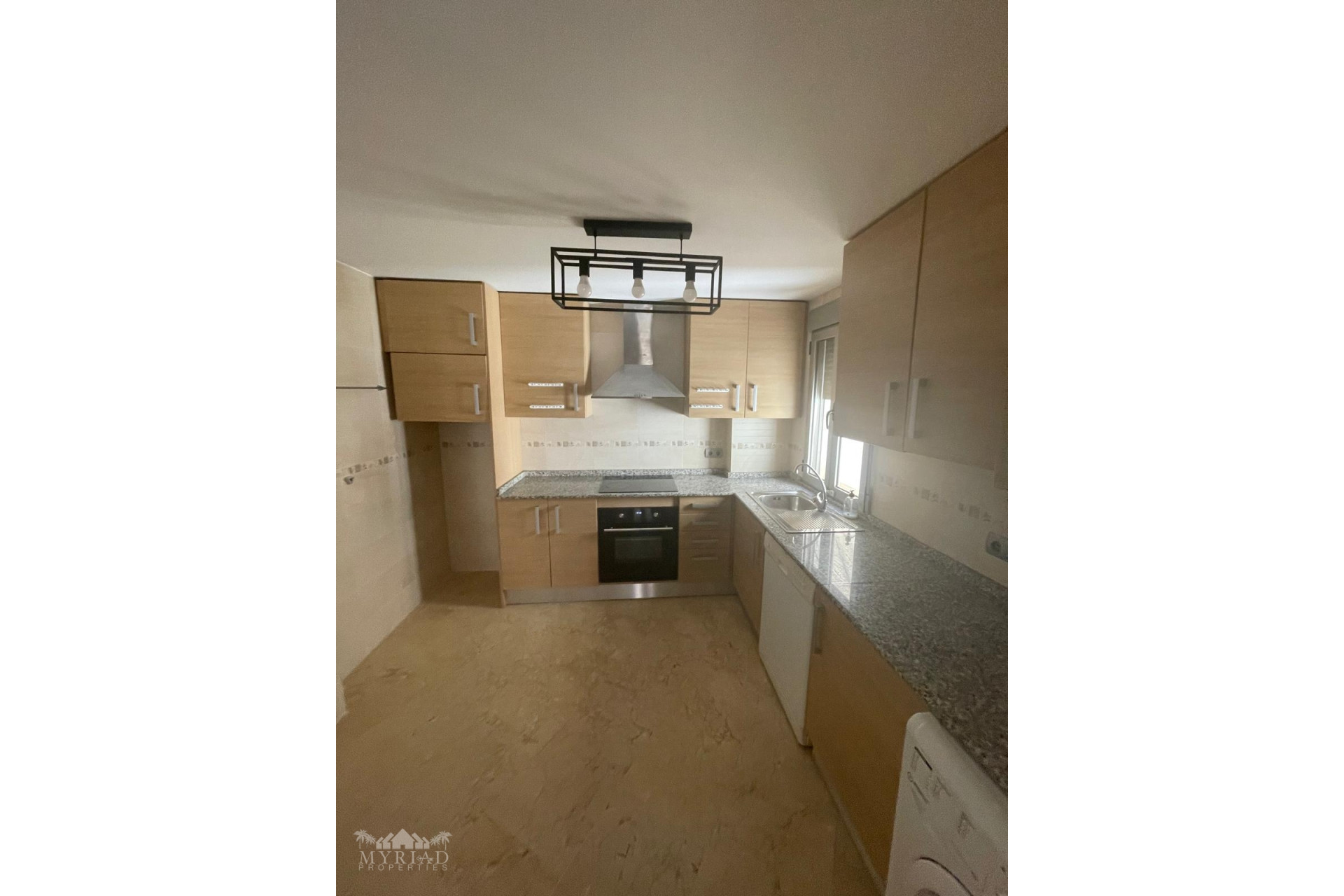 Revente - Appartement -
Pinoso - Pinoso Alicante