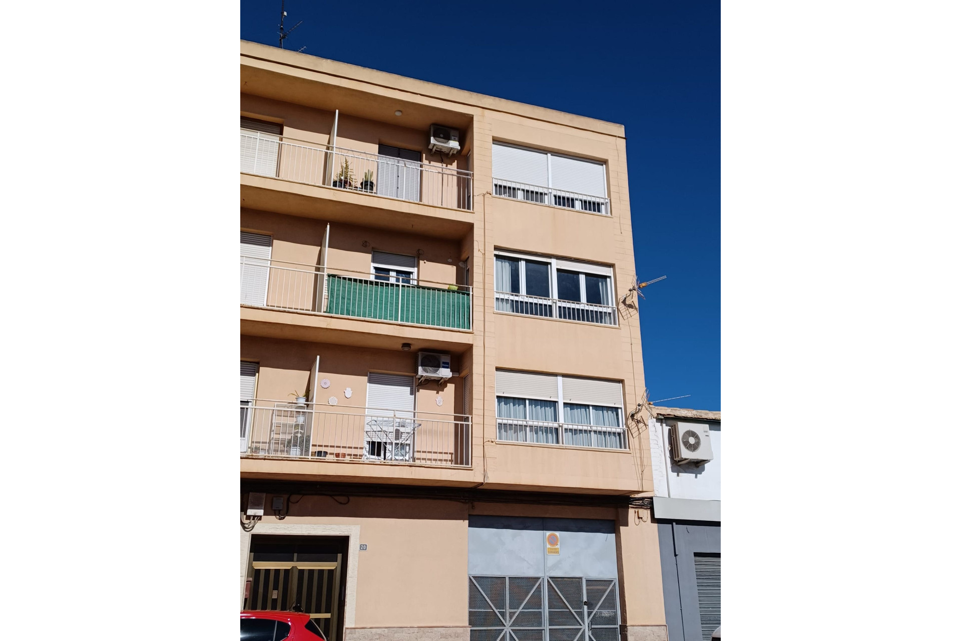 Revente - Appartement -
Pinoso