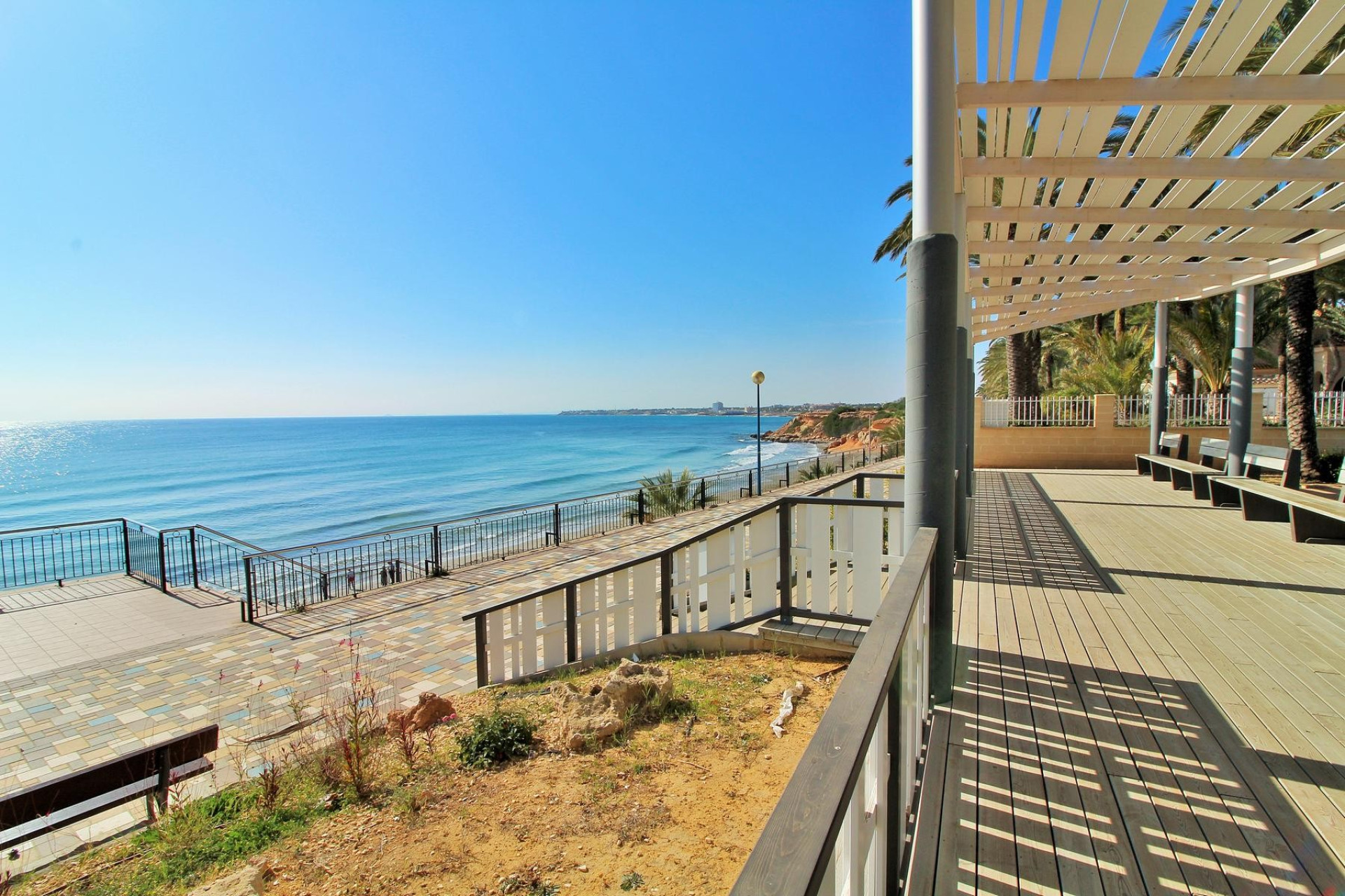 Revente - Appartement -
Punta Prima