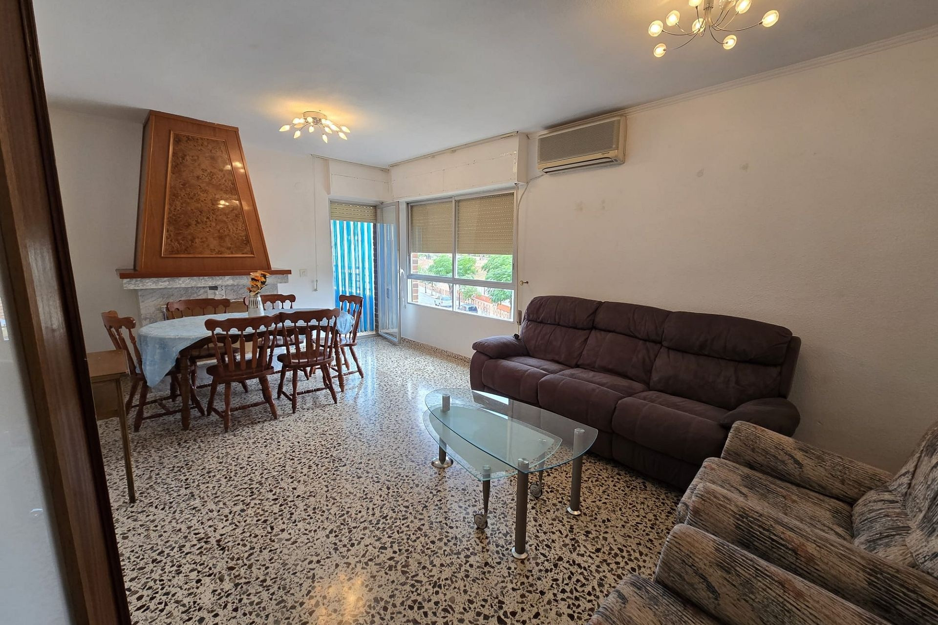 Revente - Appartement -
Salinas