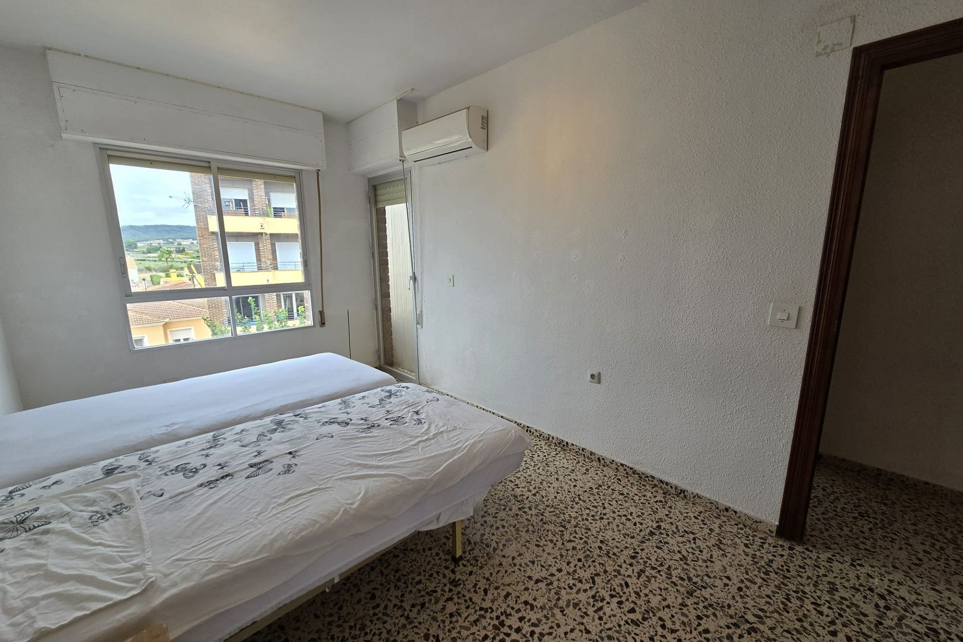 Revente - Appartement -
Salinas