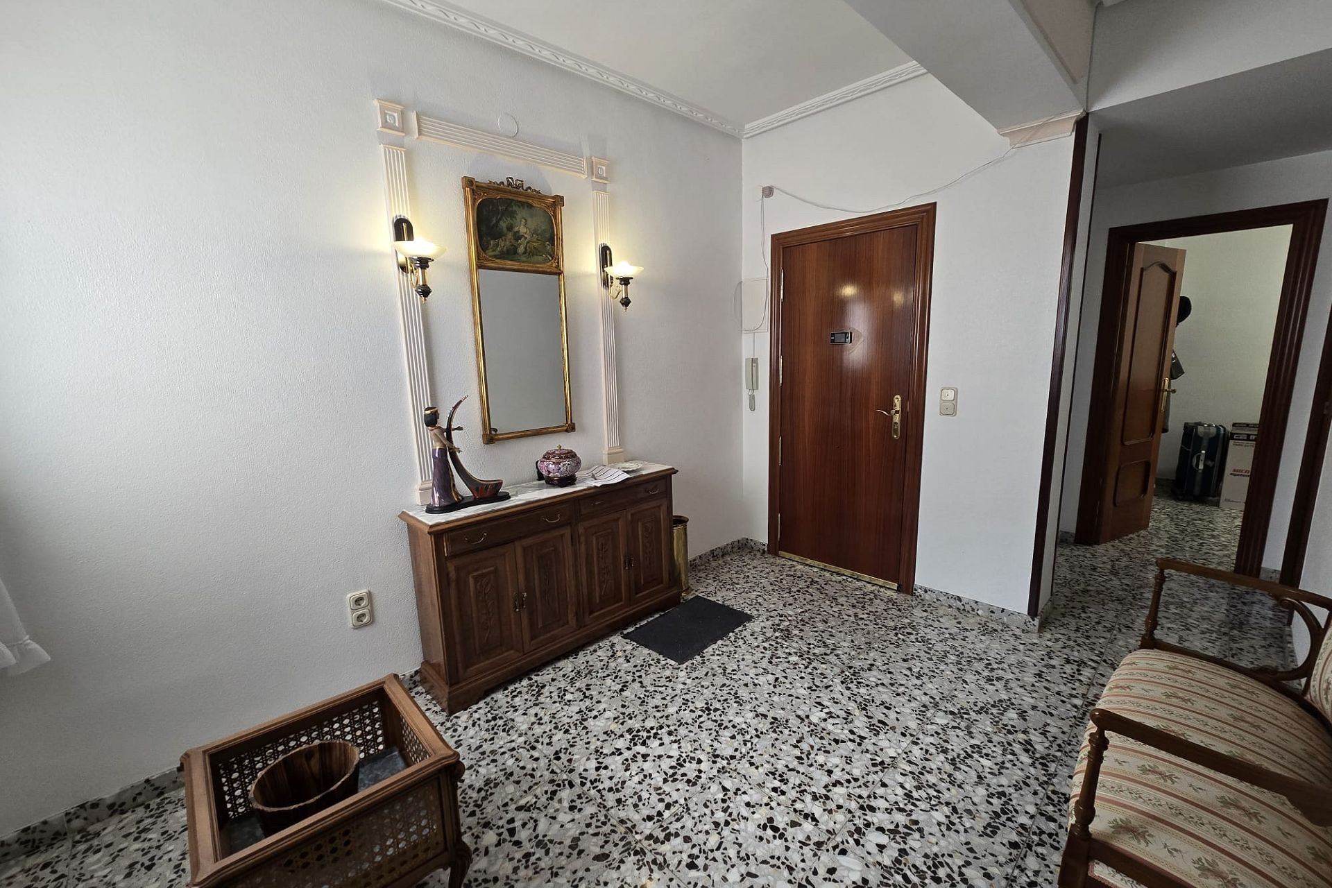Revente - Appartement -
Sax