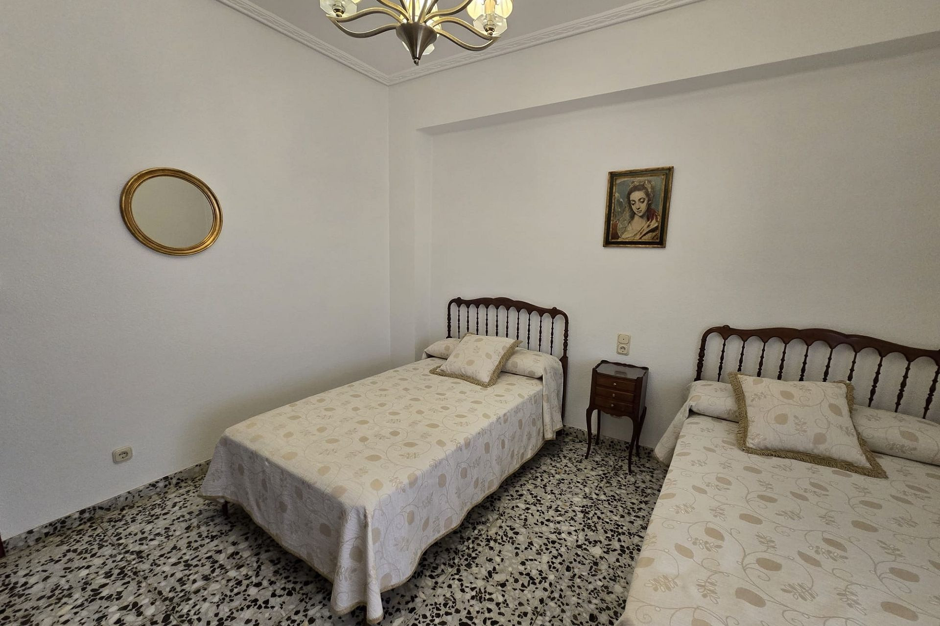 Revente - Appartement -
Sax