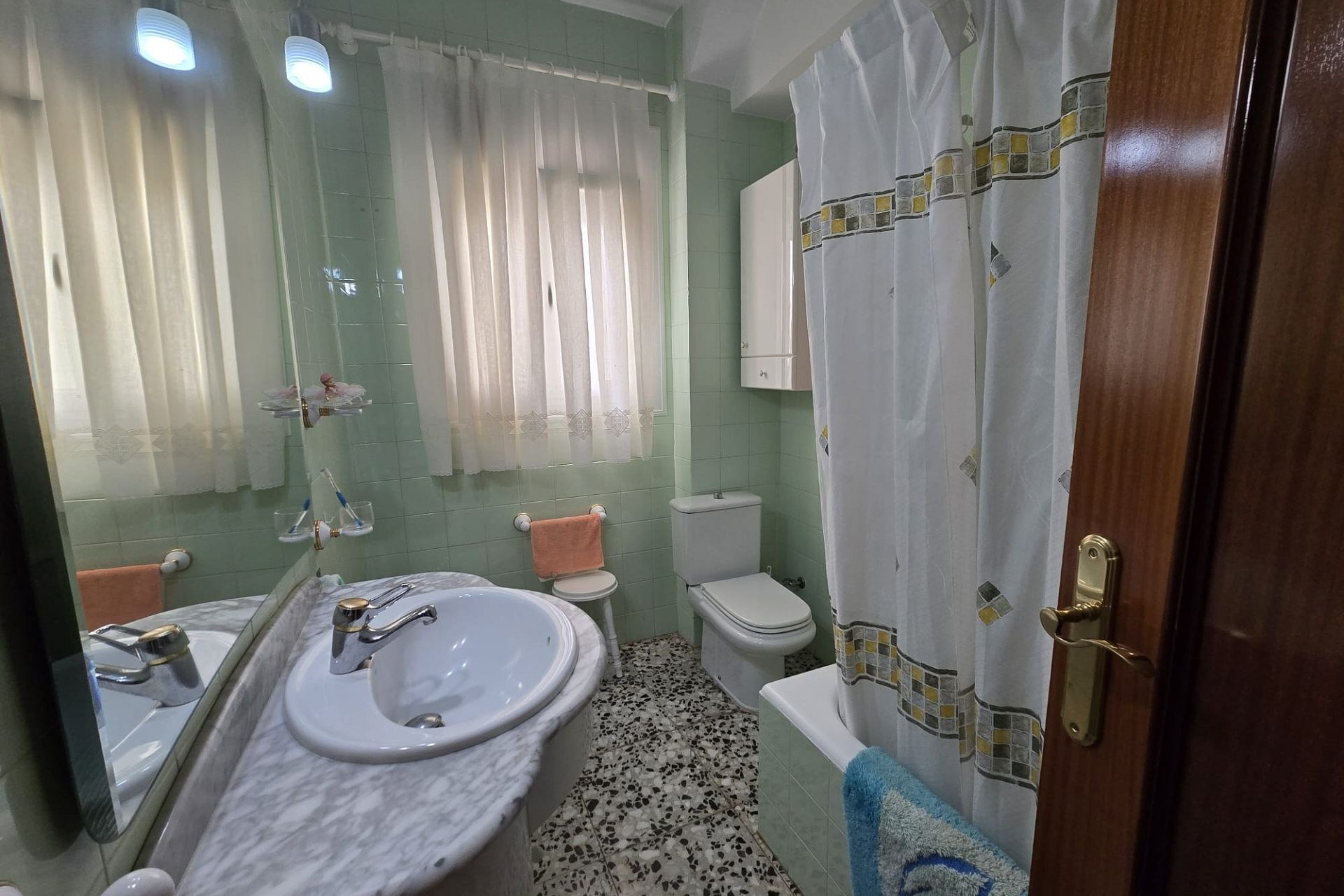 Revente - Appartement -
Sax