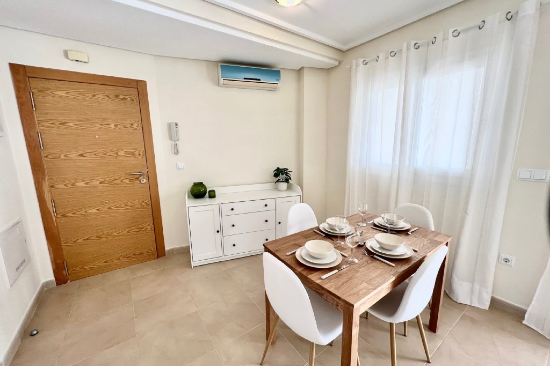 Revente - Appartement -
Sucina