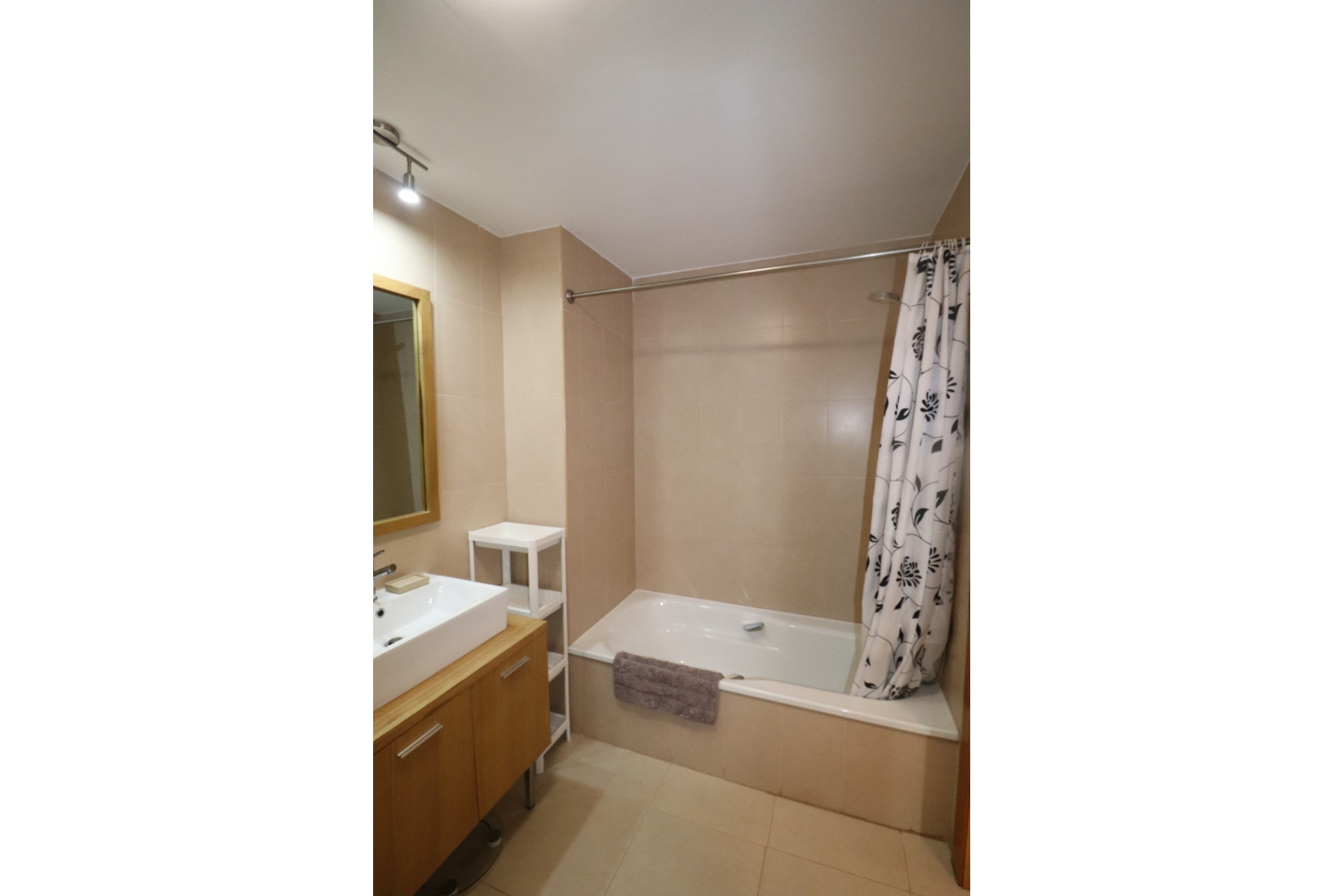 Revente - Appartement -
Sucina