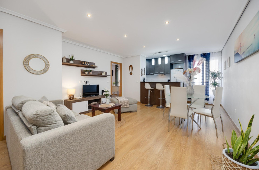 Revente - Appartement -
Torrevieja - Centro