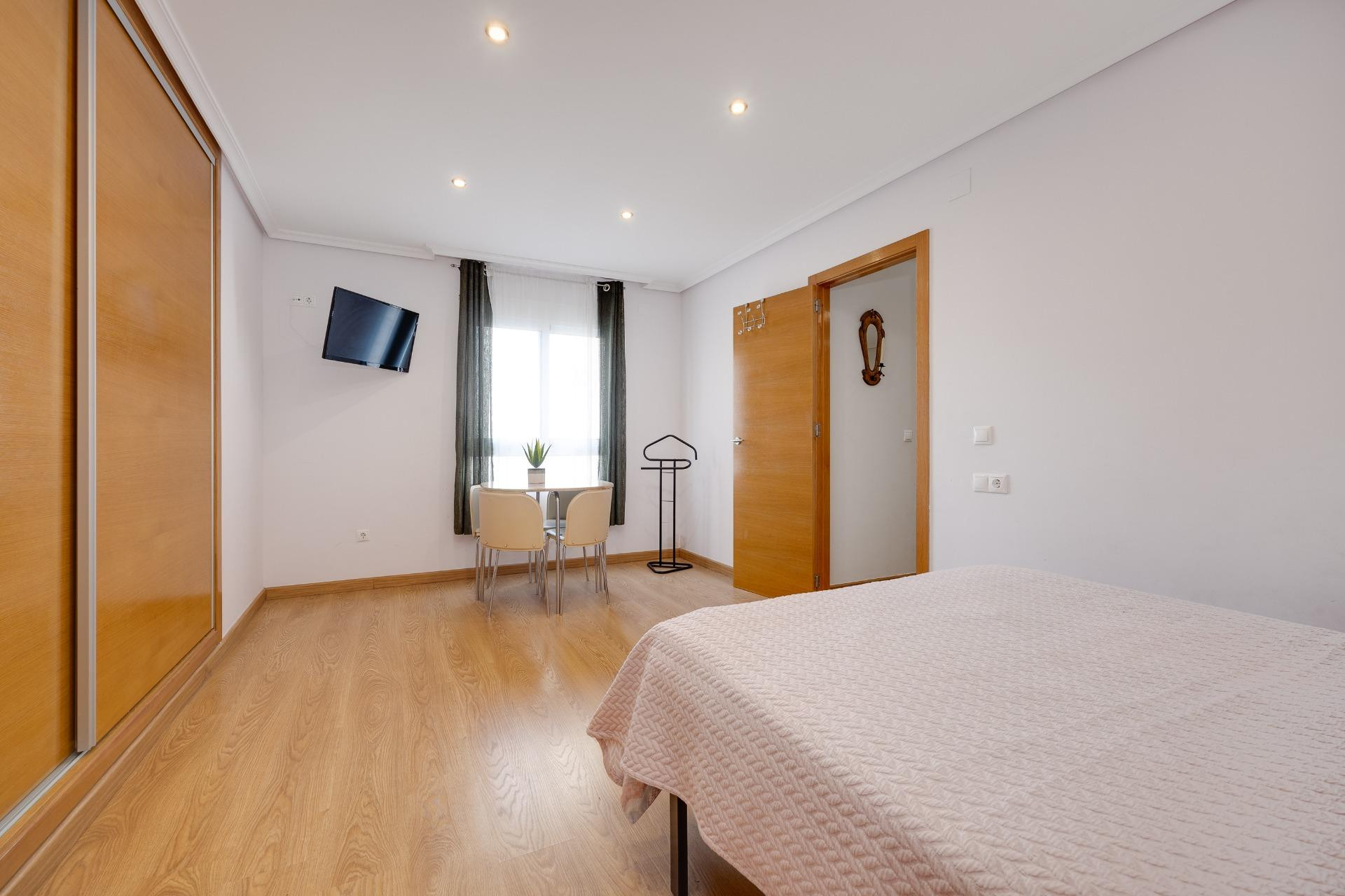 Revente - Appartement -
Torrevieja - Centro