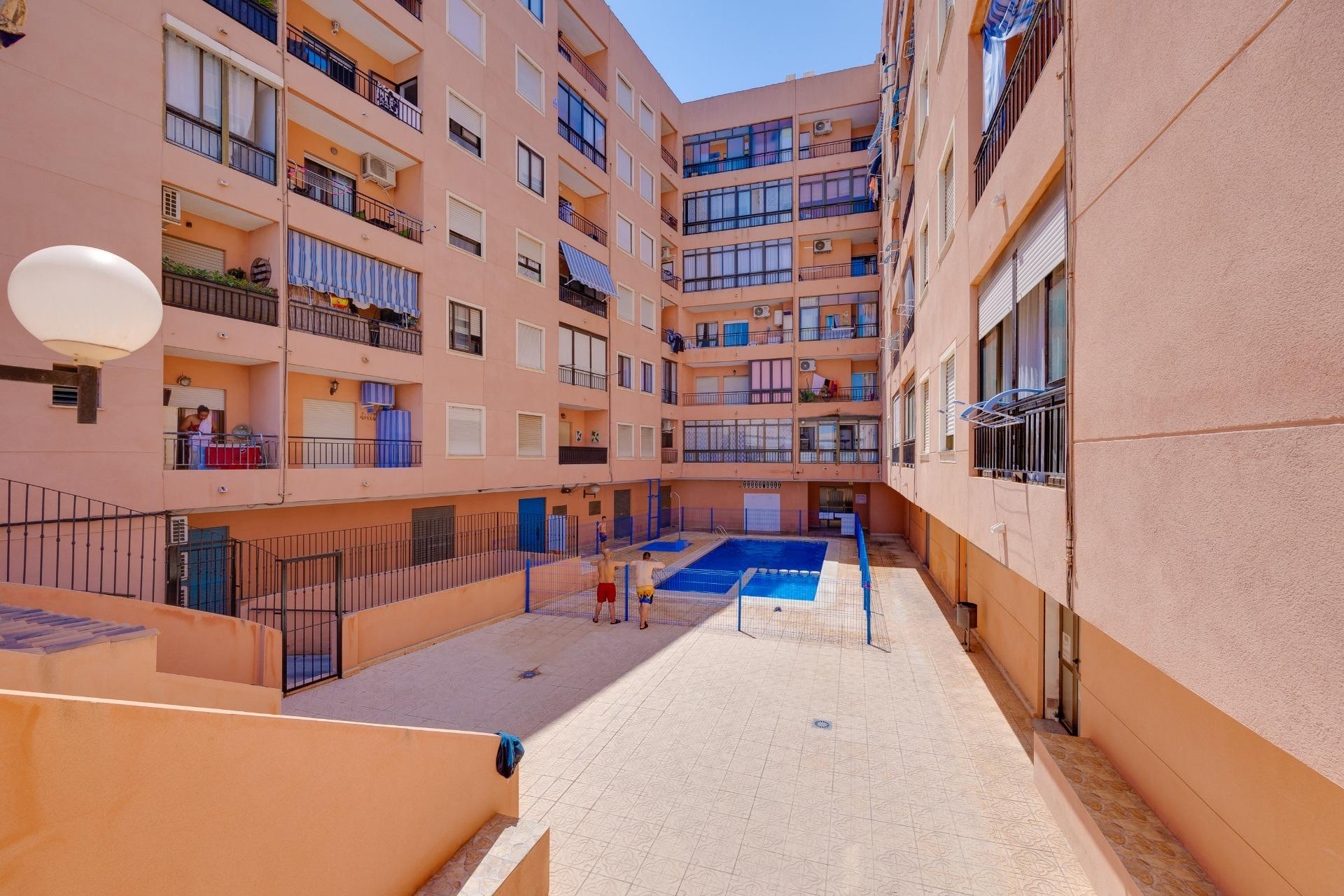 Revente - Appartement -
Torrevieja - Centro