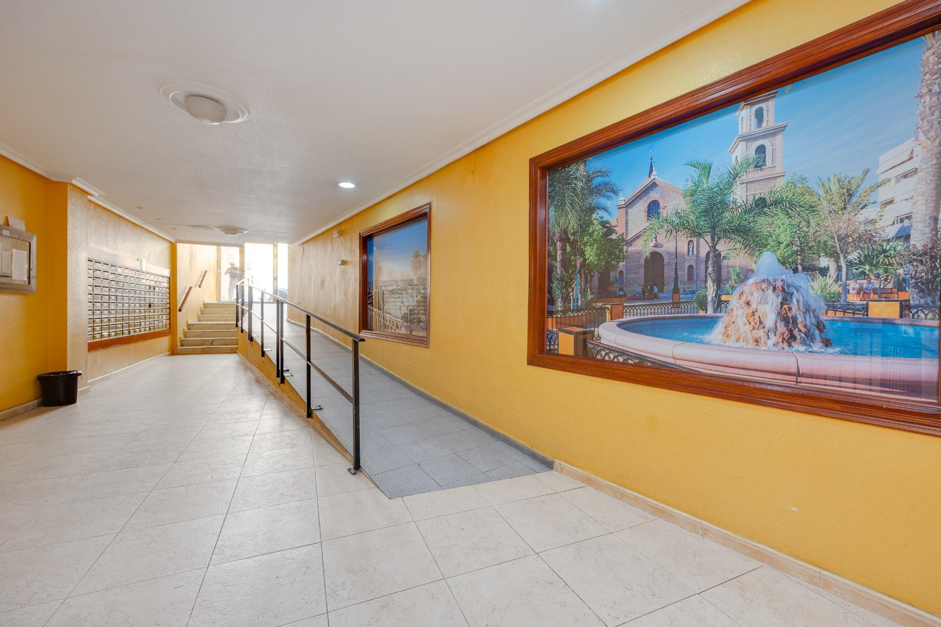Revente - Appartement -
Torrevieja - Centro