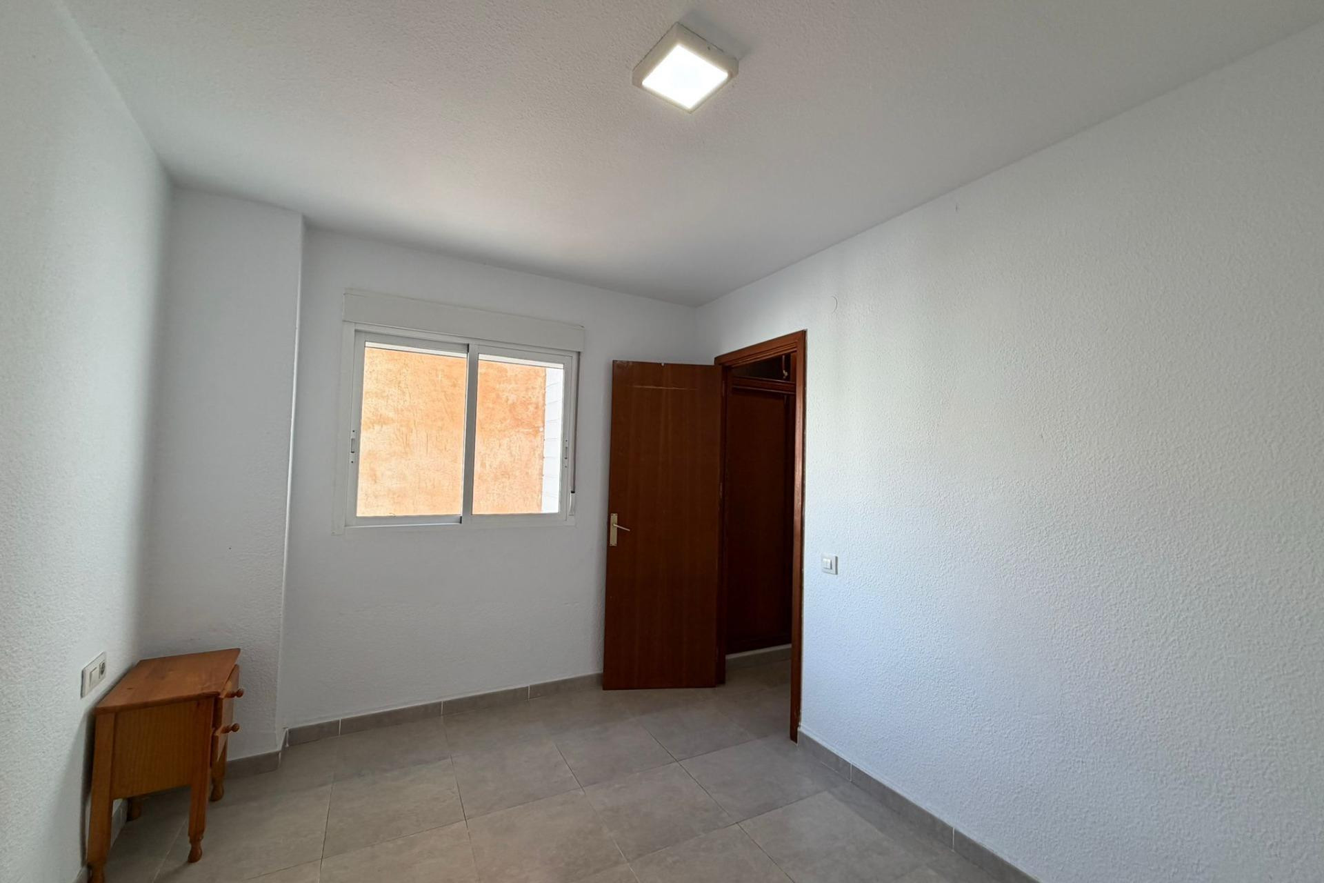 Revente - Appartement -
Torrevieja - Playa de los Locos