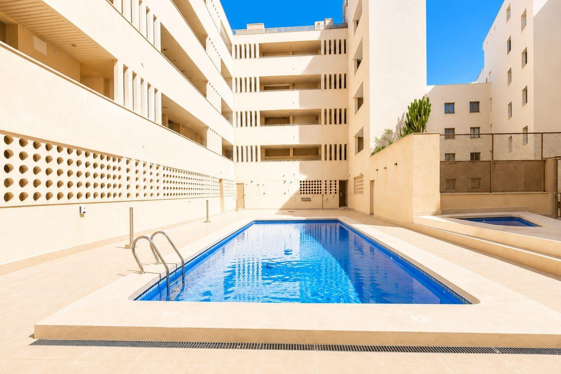 Revente - Appartement -
Torrevieja - Playa del Cura