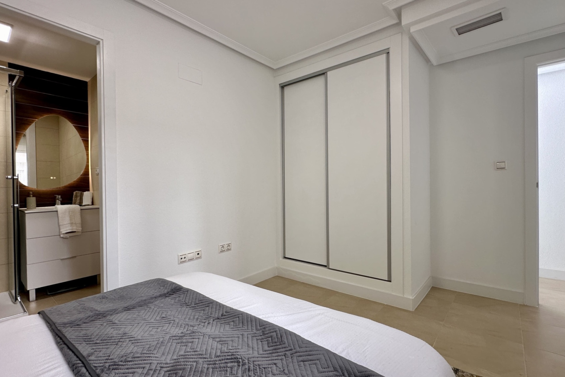 Revente - Appartement -
Torrevieja