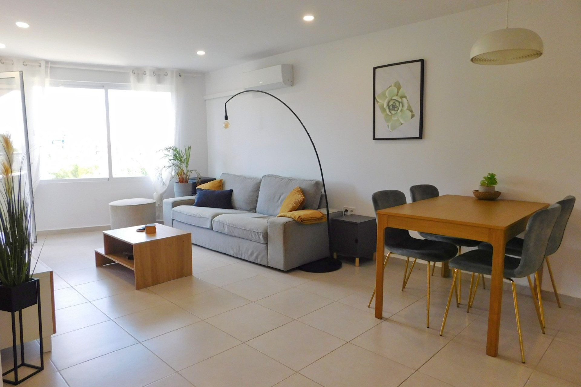 Revente - Appartement -
Torrevieja