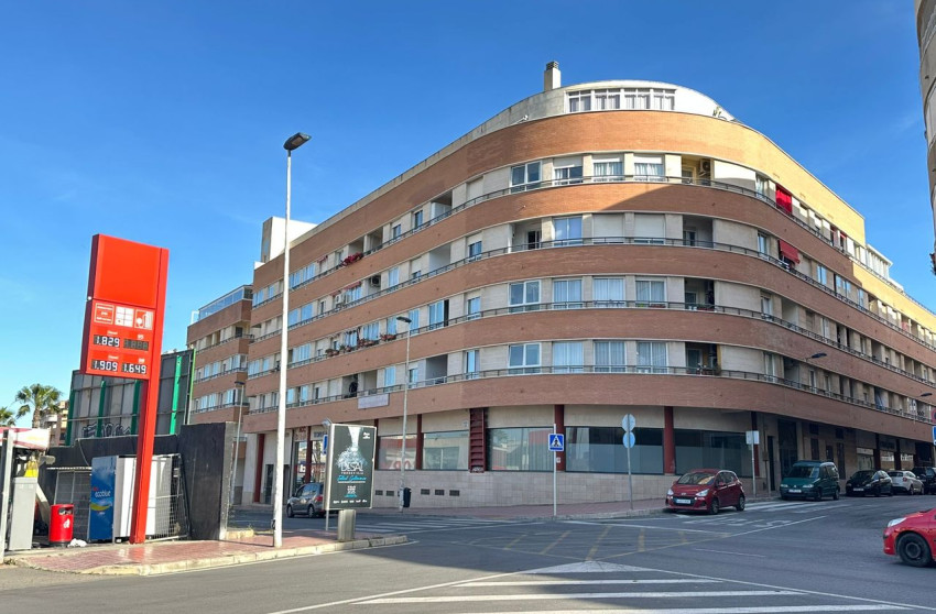 Revente - Appartement -
Torrevieja
