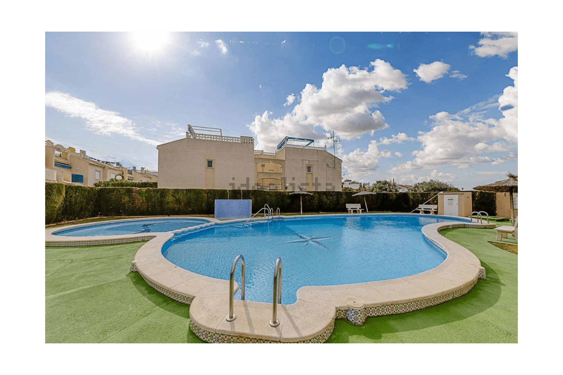 Revente - Appartement -
Torrevieja