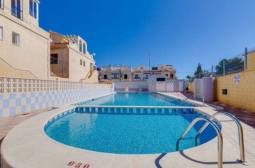 Revente - Bungalow -
Torrevieja - La Siesta - El Salado - Torreta