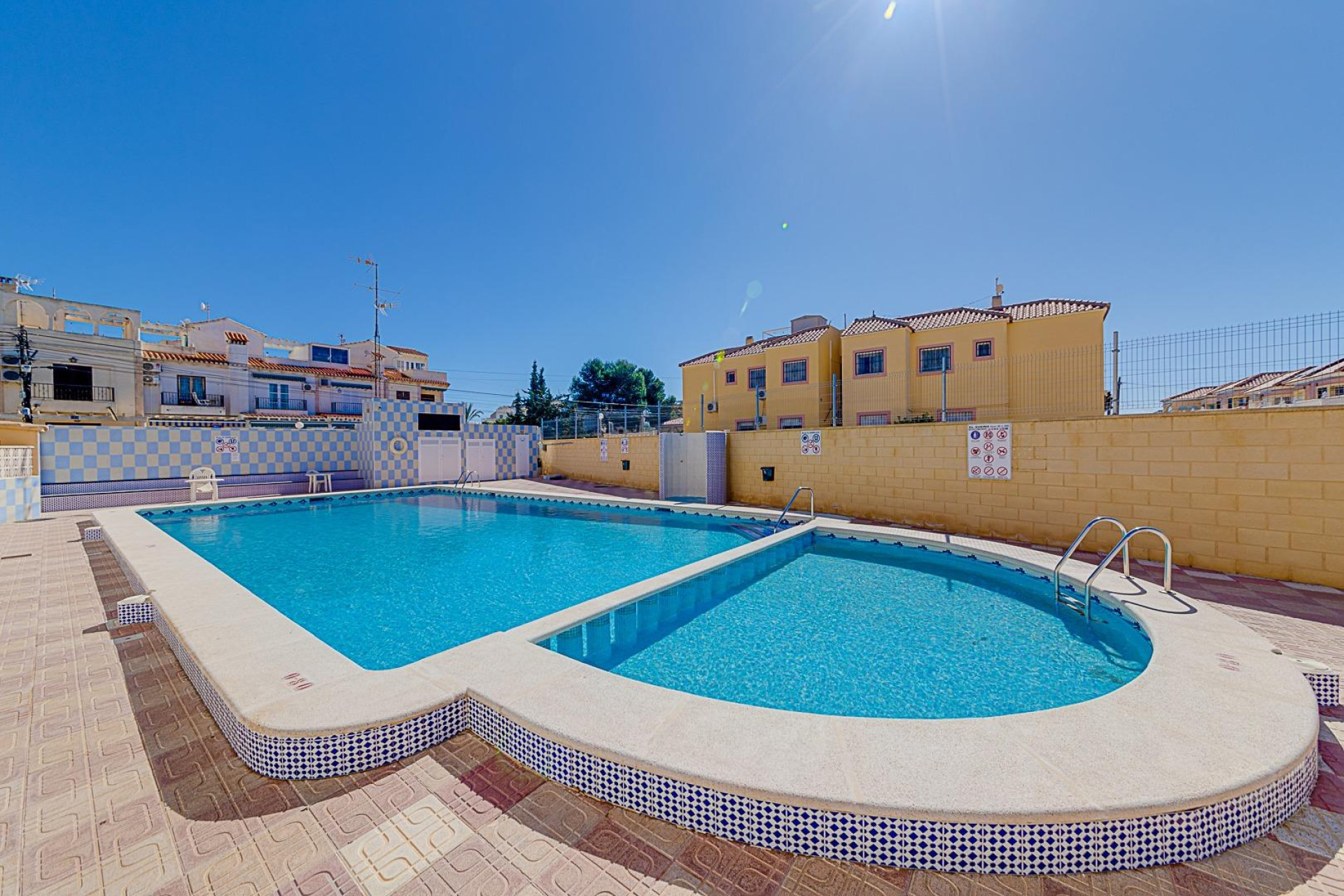 Revente - Bungalow -
Torrevieja - La Siesta - El Salado - Torreta