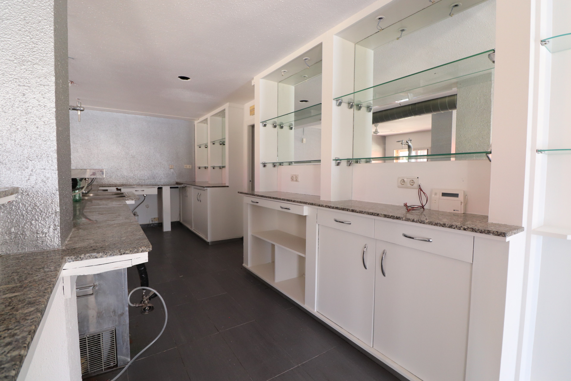 Revente - Commercial (Freehold) -
Ciudad Quesada - La Marquesa