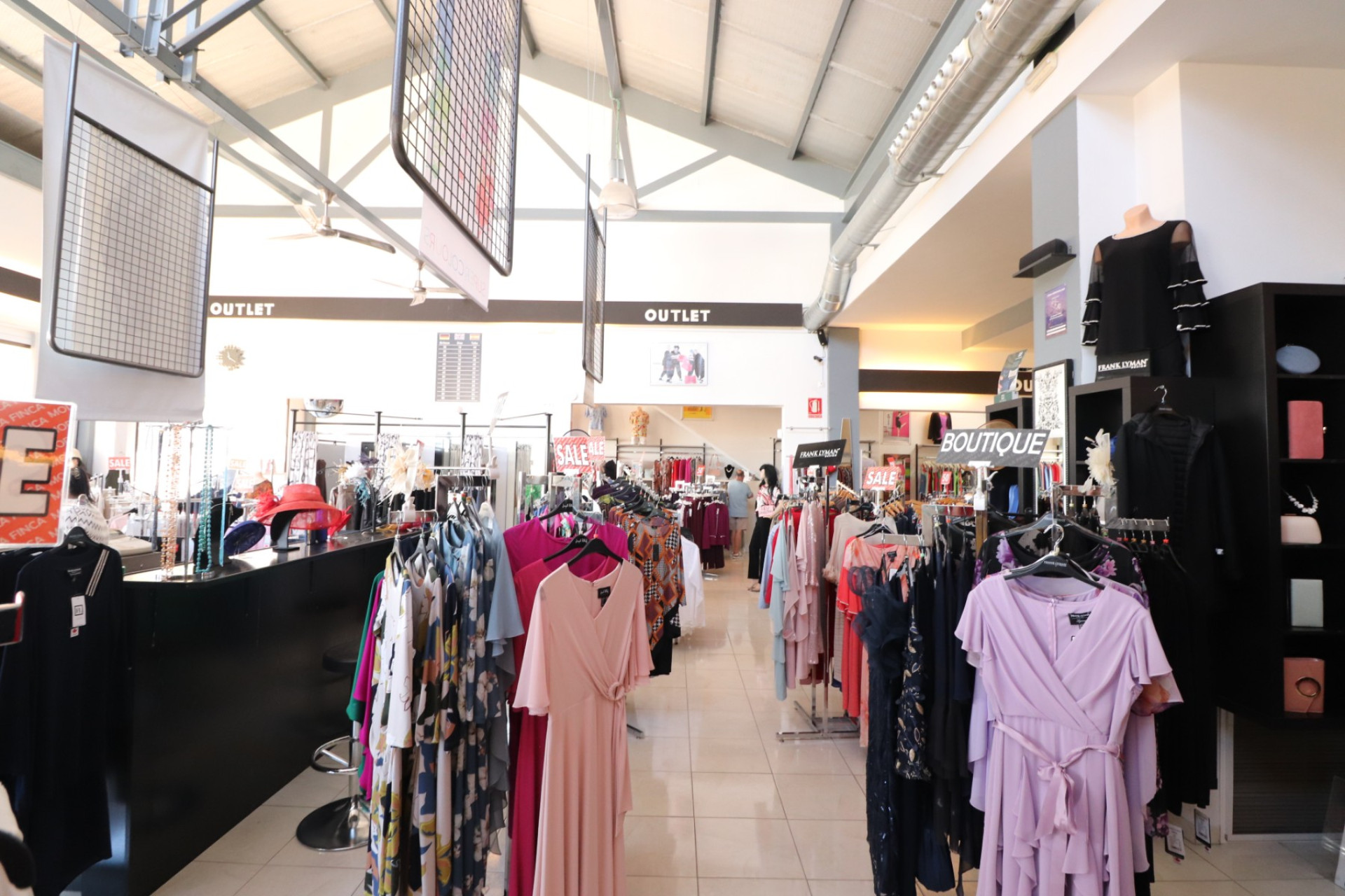 Revente - Local commercial -
Algorfa - La Finca Golf Resort