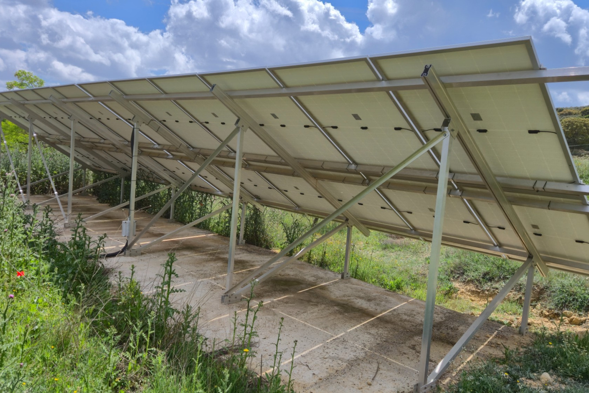 Revente - Local commercial -
Almansa