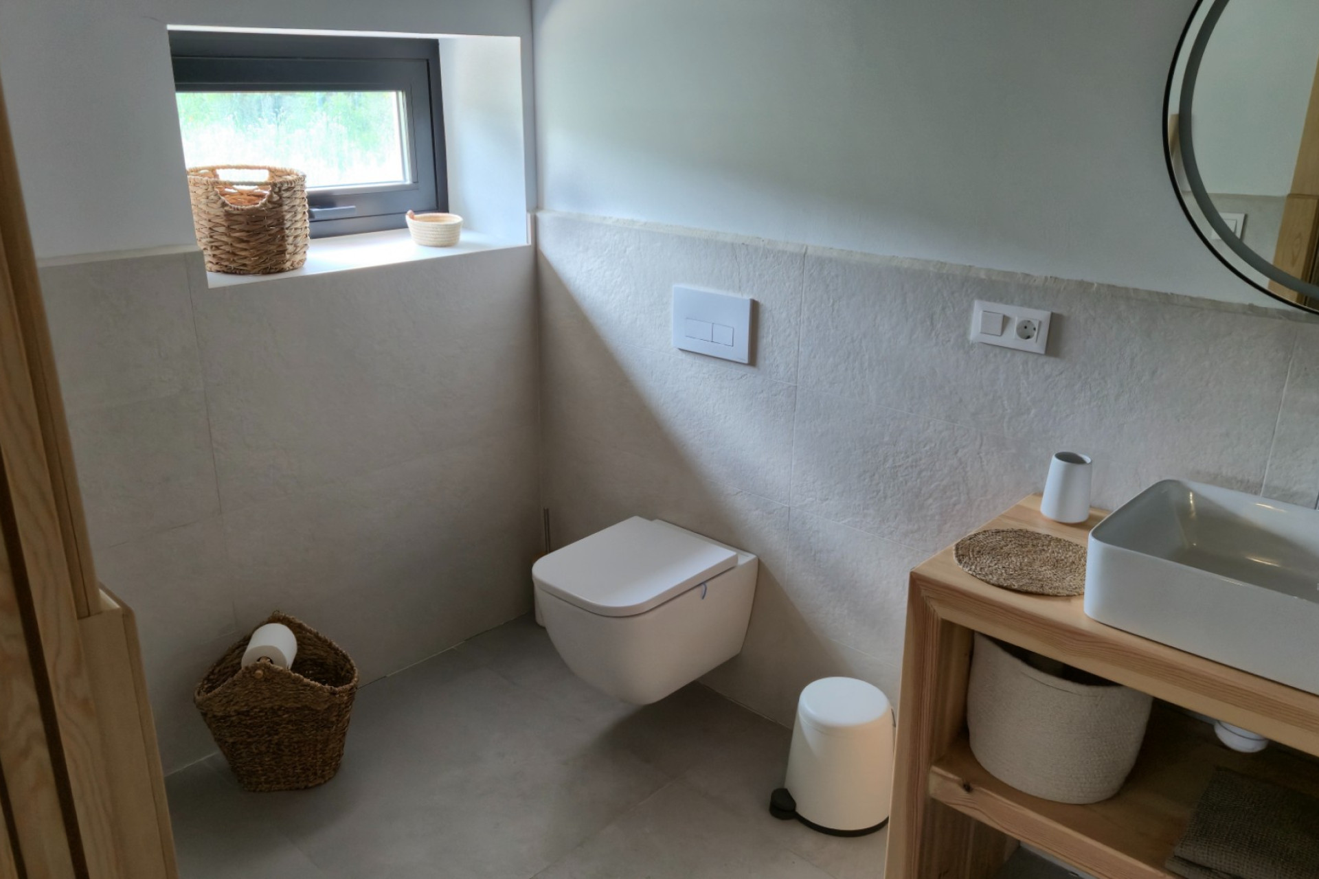 Revente - Local commercial -
Almansa