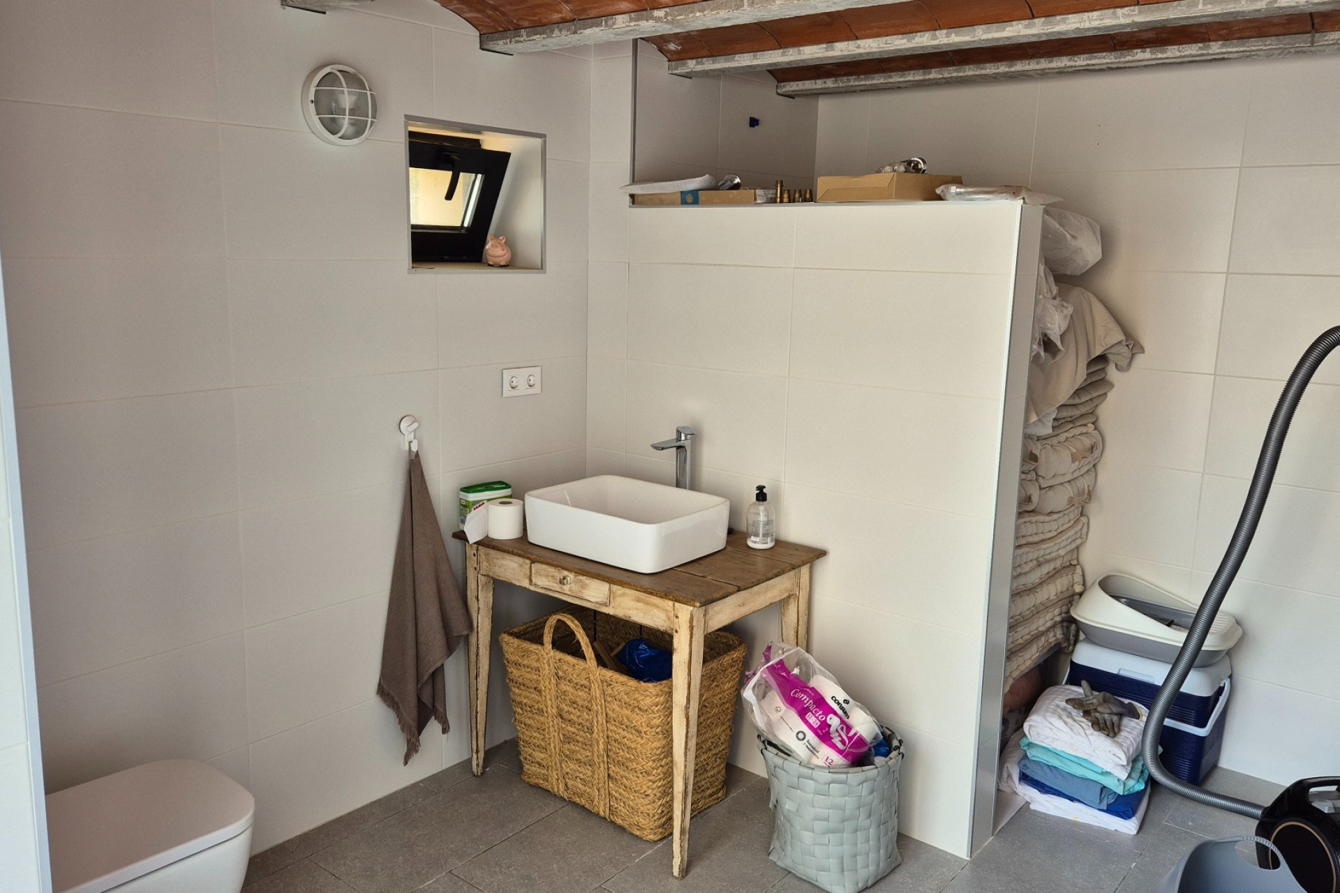 Revente - Local commercial -
Almansa