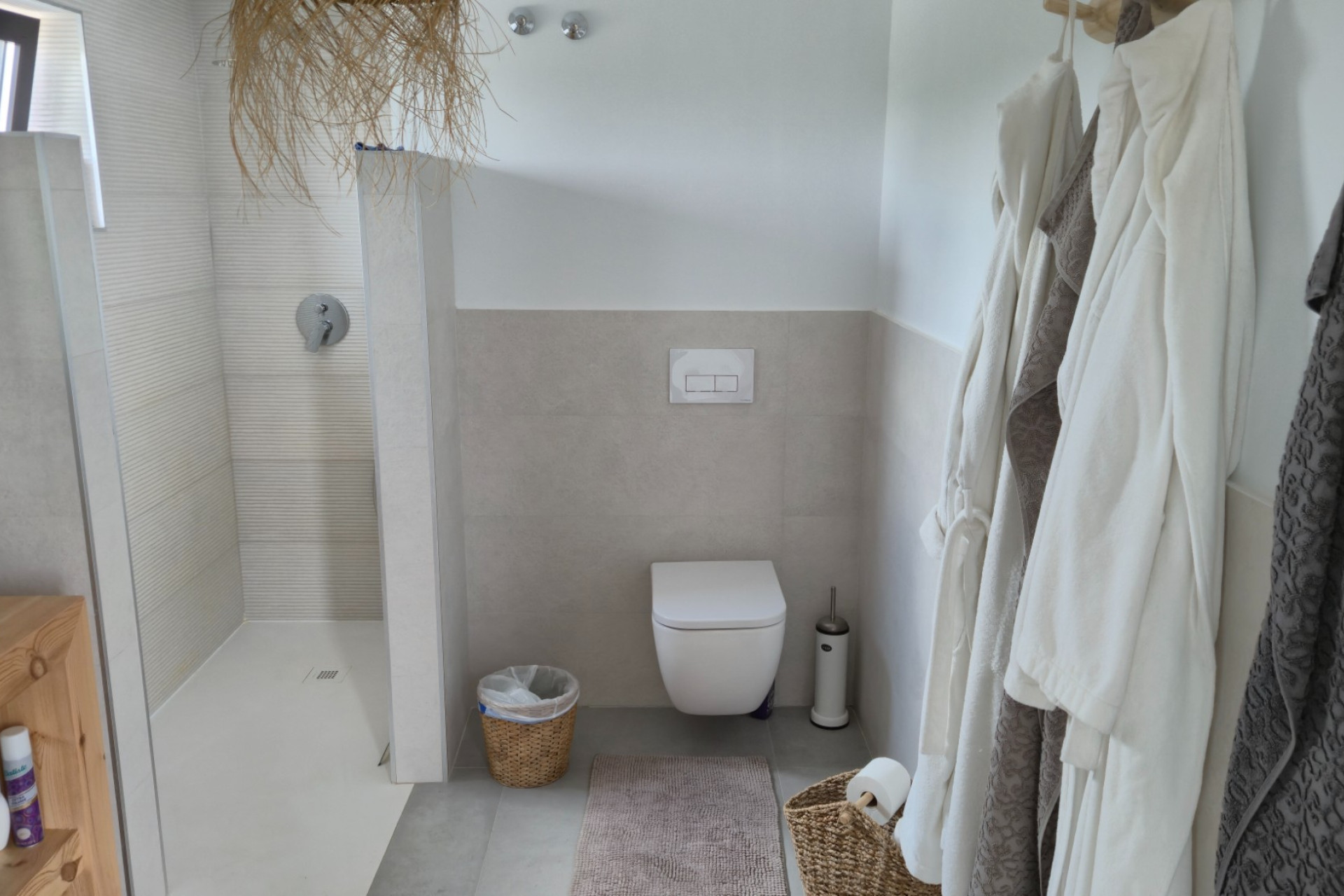 Revente - Local commercial -
Almansa
