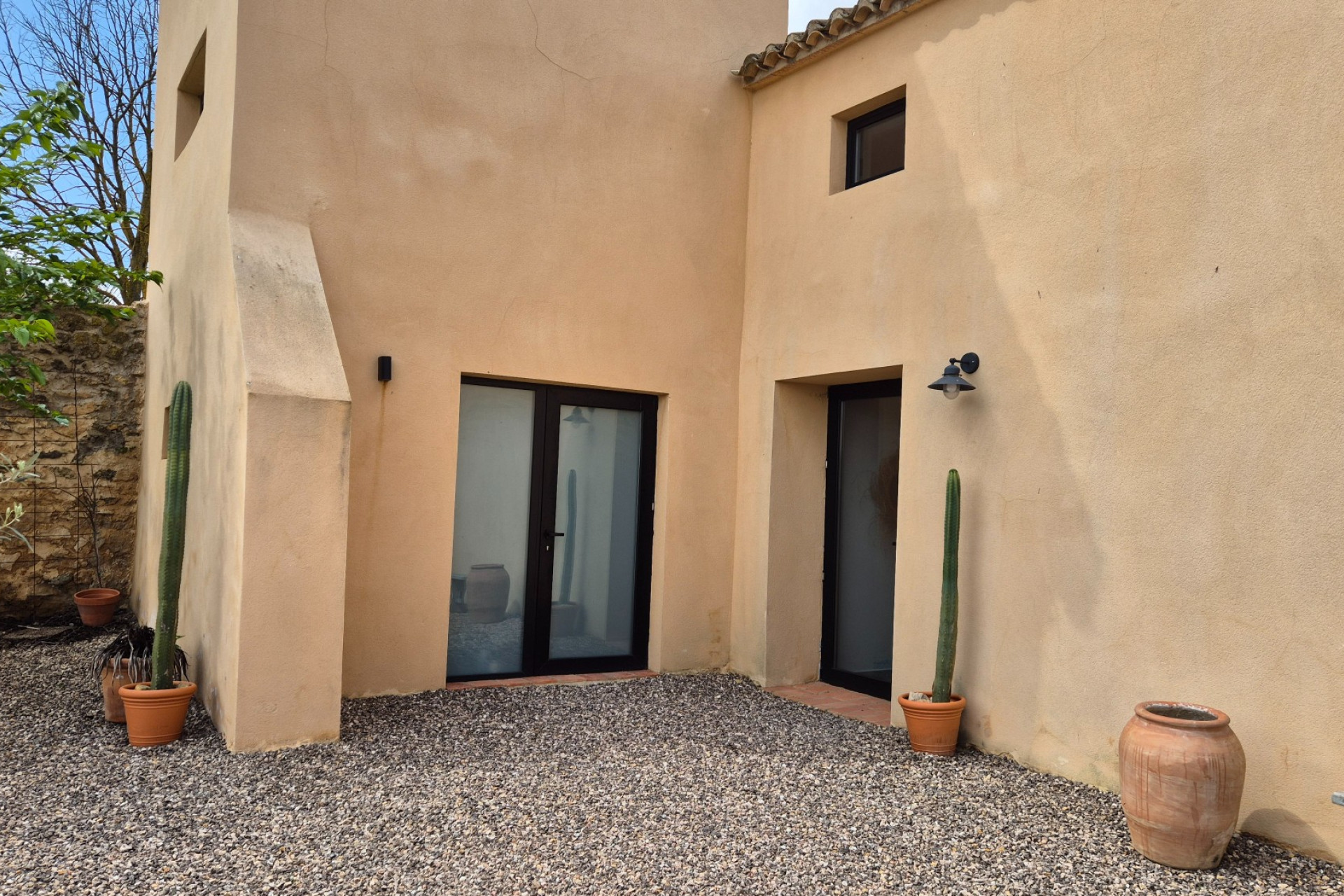 Revente - Local commercial -
Almansa