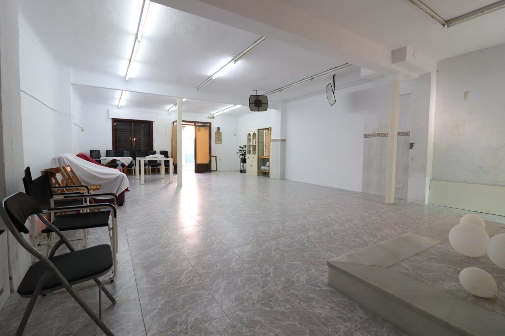 Revente - Local commercial -
Benijofar - Benijofar - Village