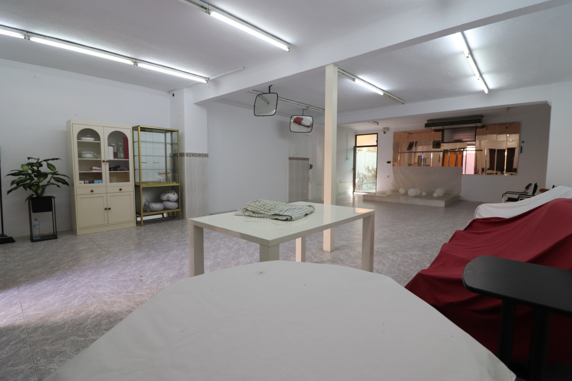 Revente - Local commercial -
Benijofar - Benijofar - Village