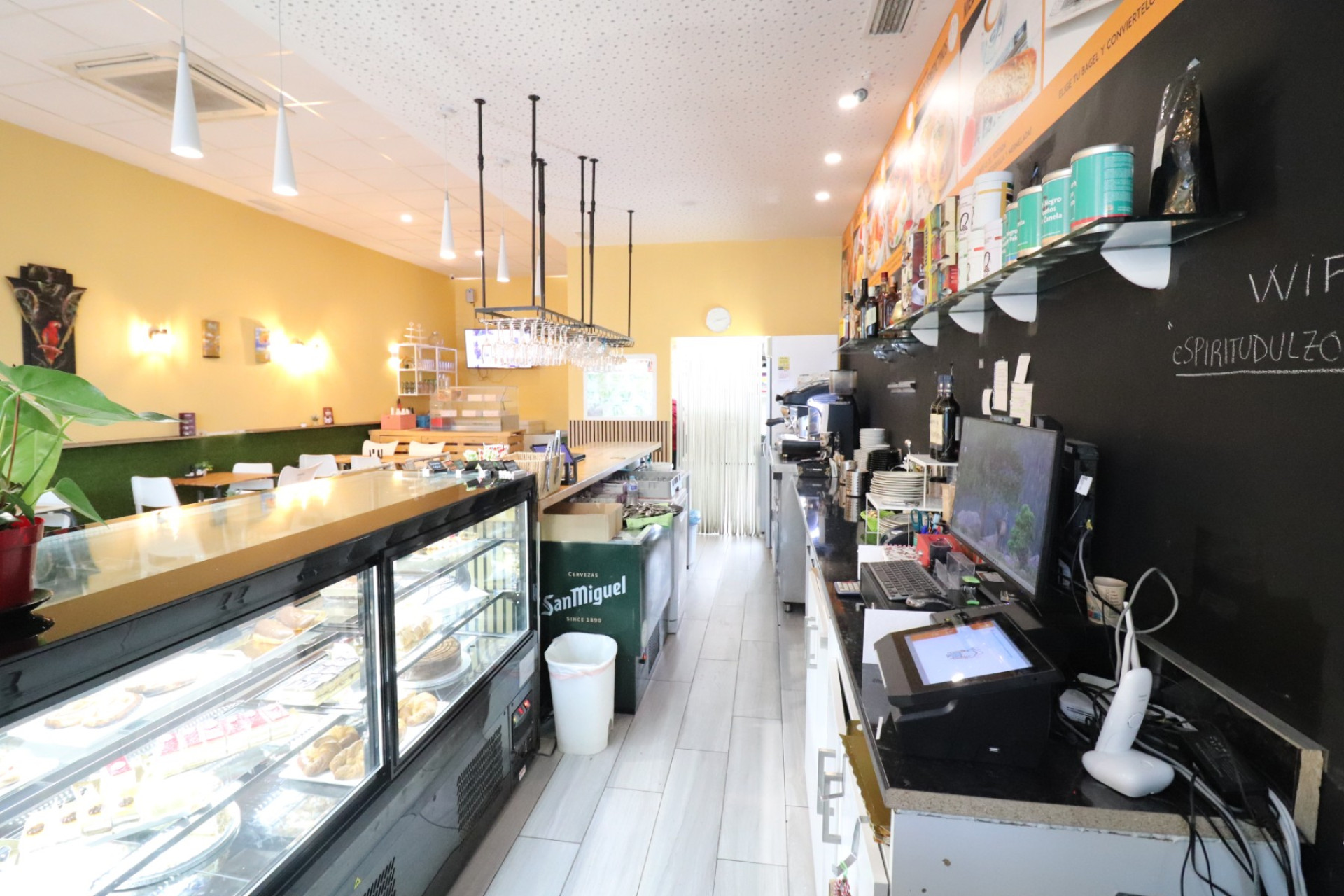 Revente - Local commercial -
Benijofar - Benijofar - Village