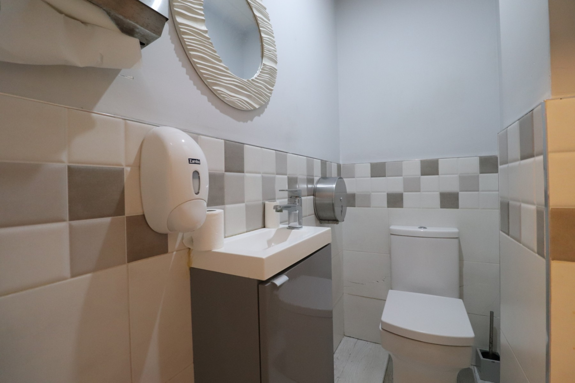 Revente - Local commercial -
Benijofar - Benijofar - Village