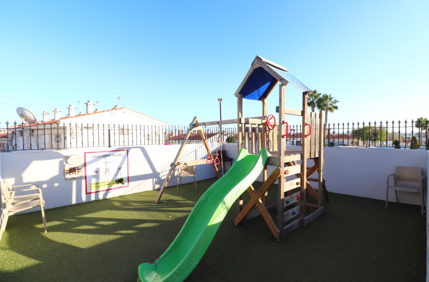 Revente - Local commercial -
Ciudad Quesada - Doña Pepa