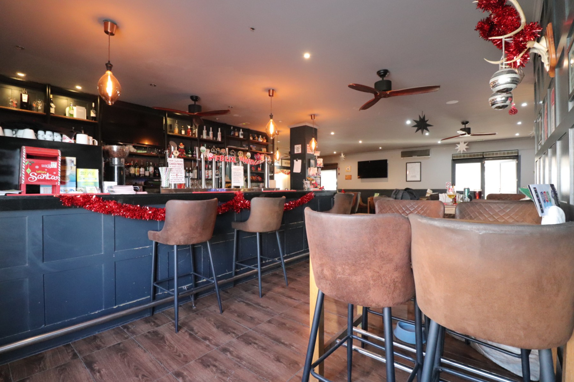 Revente - Local commercial -
Ciudad Quesada - Doña Pepa