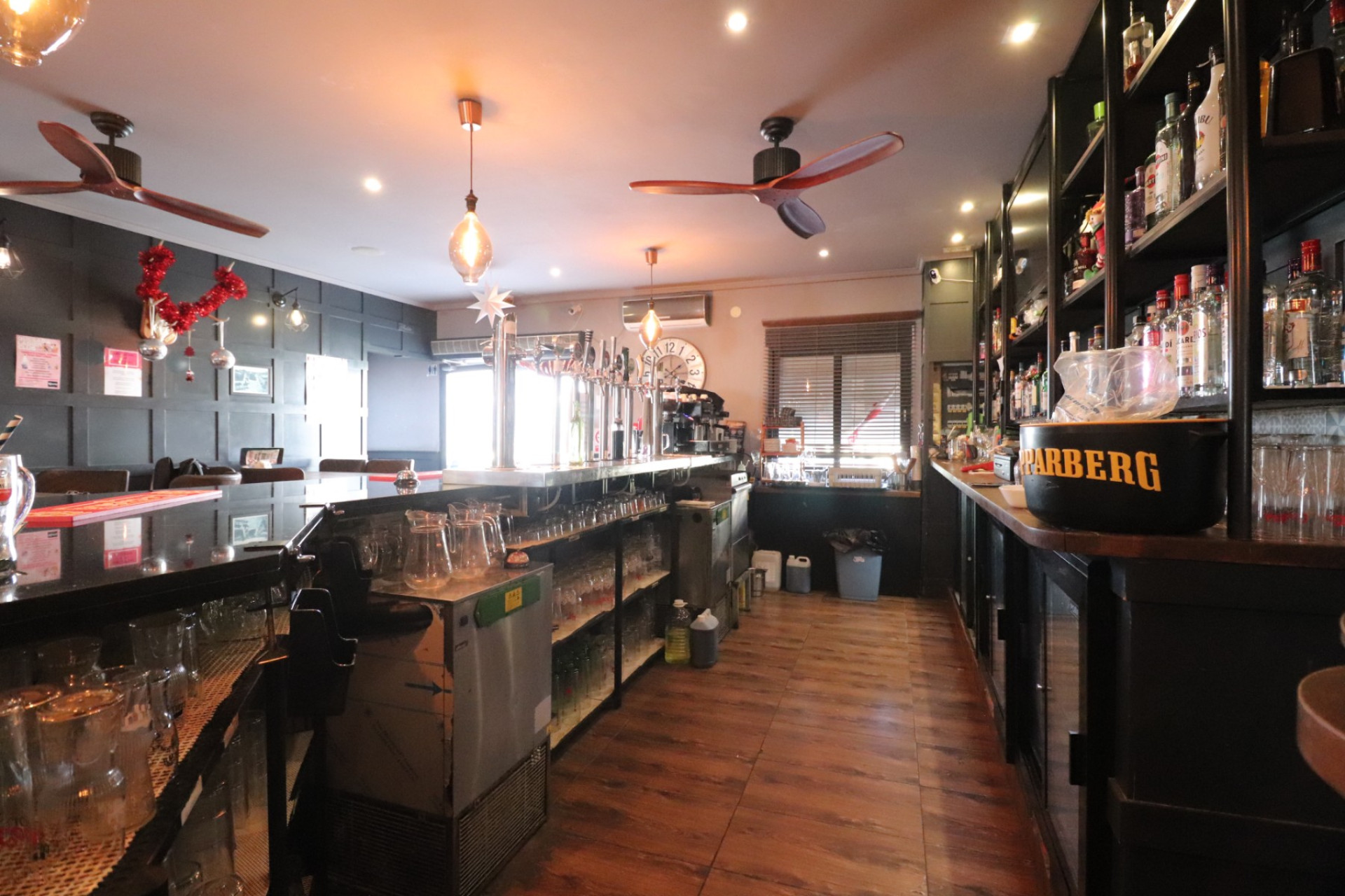 Revente - Local commercial -
Ciudad Quesada - Doña Pepa