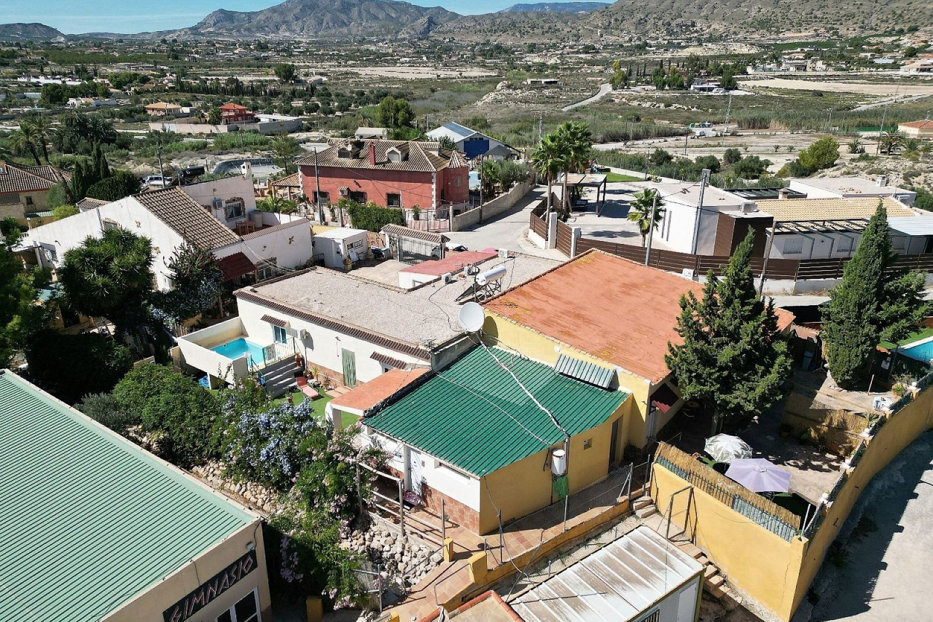 Revente - Local commercial -
Fortuna