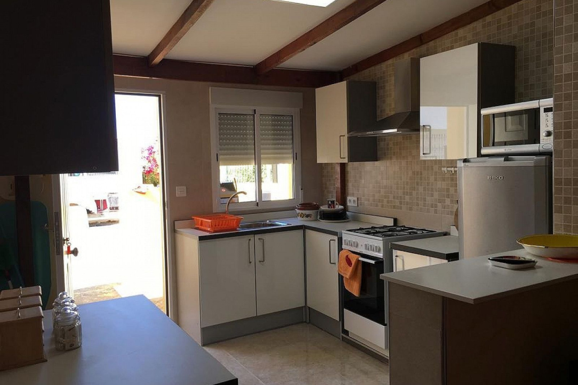 Revente - Local commercial -
Fortuna